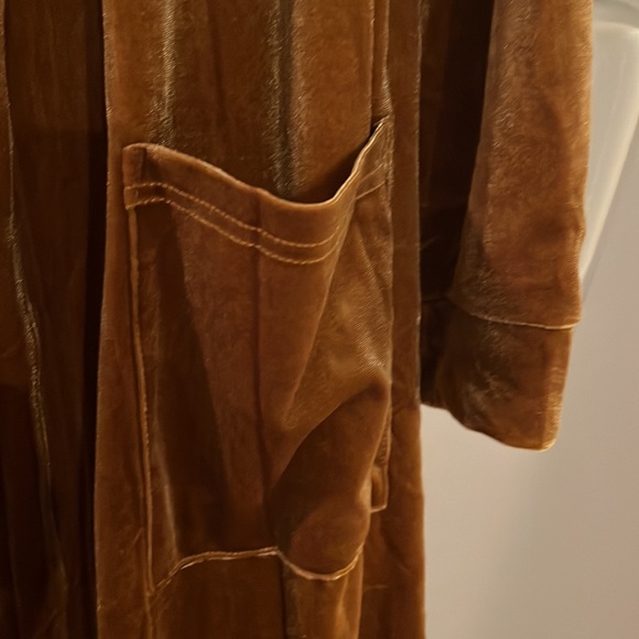 NWOT GORGEOUS VELOUR L/XL WOMENS DUSTER THE JEWEL-COLOR IS COPPER,QUALITY PIECE! - Picture 3 of 6